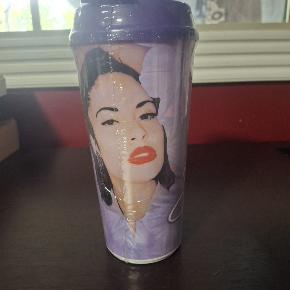 Selena Cup